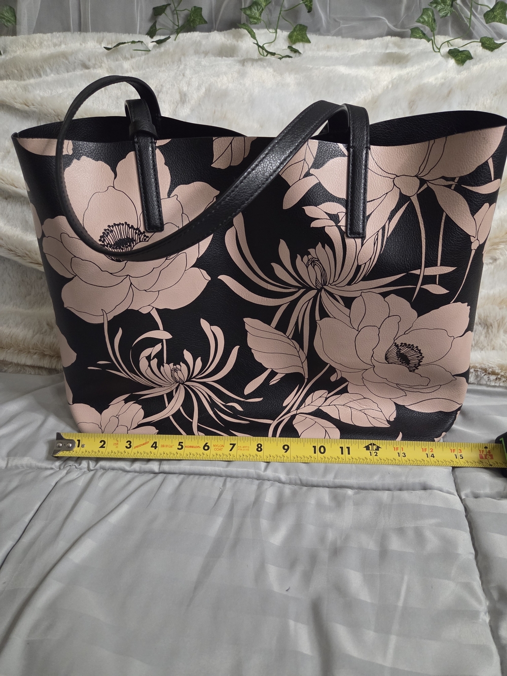 Kate Spade Mya Gardenia Reversible Tote With Matching Pouch & Long Wallet - Picture 11 of 13